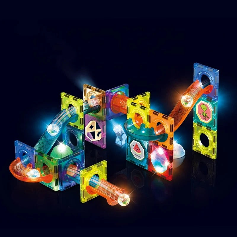 Light Magnetic tiles marble run